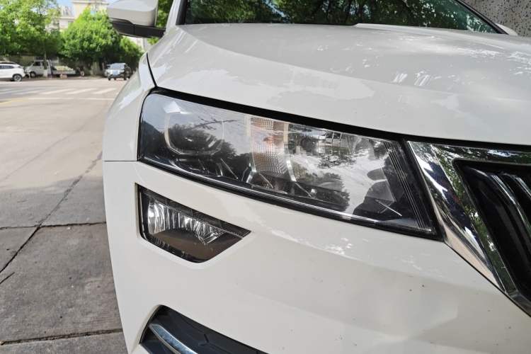 Used Skoda Karoq 2019 TSI280 SmartDrive Luxury Edition China V Standard Right Front Headlight