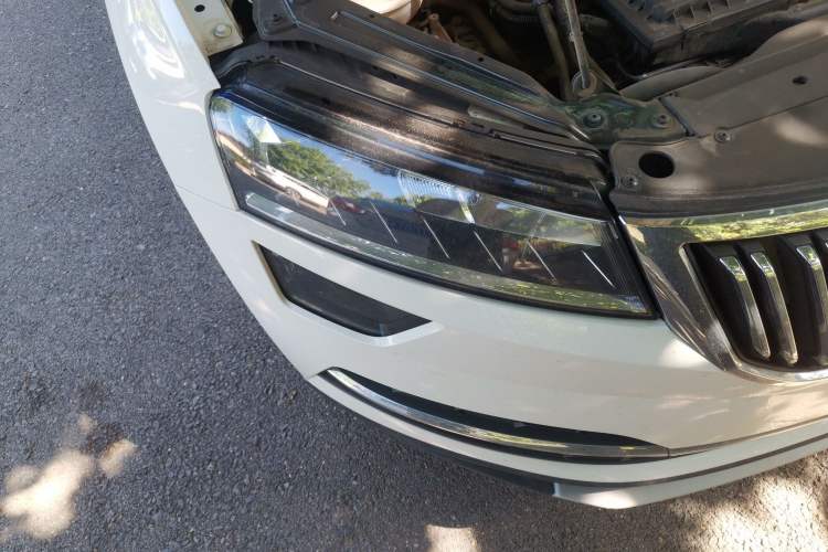 Used Skoda Karoq 2019 TSI280 Smart Drive Elite Edition China V Standard Right Front Headlight