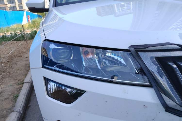 Used Skoda Karoq 2019 TSI280 Smart Drive Elite Edition China V Standard Right Front Headlight