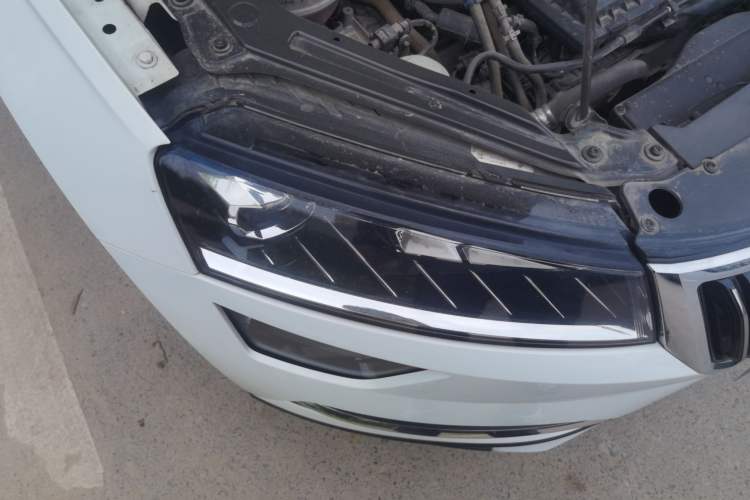 Used Skoda Karoq 2019 TSI280 SmartDrive Luxury Edition China V Standard Right Front Headlight