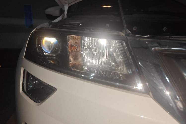 Used Skoda Karoq 2019 TSI280 Comfort Plus Version China VI Standard Right Front Headlight