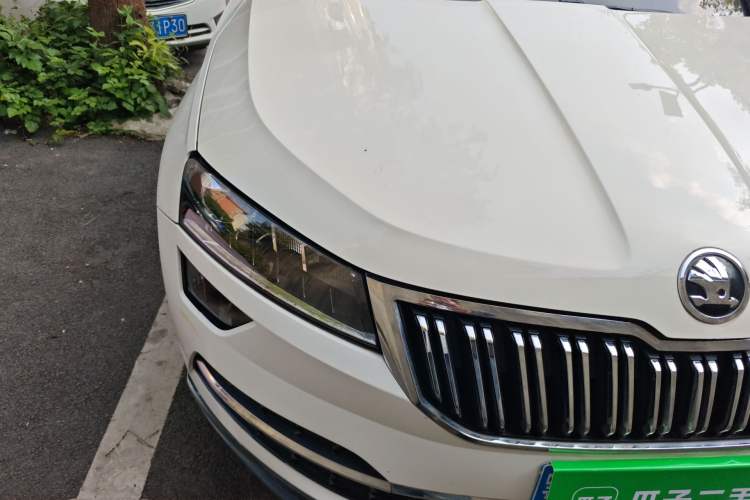 Used Skoda Karoq 2019 TSI280 Smart Drive Deluxe Edition China VI Standard Right Front Headlight
