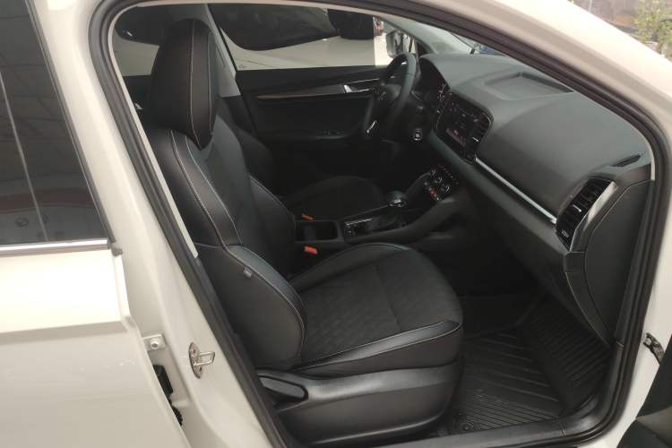 Used Skoda Karoq 2019 TSI280 SmartDrive Luxury Edition China V Standard Right Front Seat