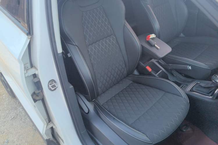 Used Skoda Karoq 2019 TSI280 Smart Drive Elite Edition China V Standard Right Front Seat