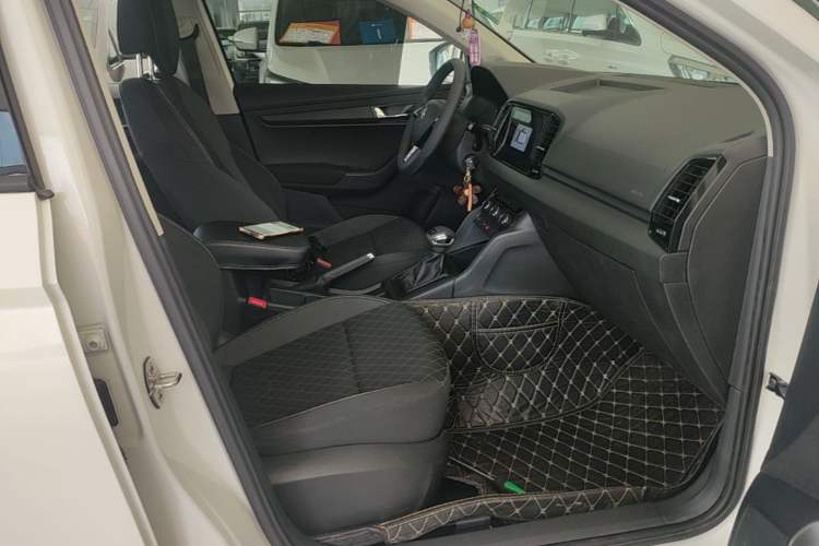 Used Skoda Karoq 2019 TSI280 Comfort Plus Version China VI Standard Right Front Seat