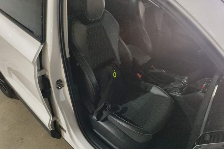 Used Skoda Karoq 2019 TSI280 Smart Drive Elite Edition China V Standard Right Front Seat