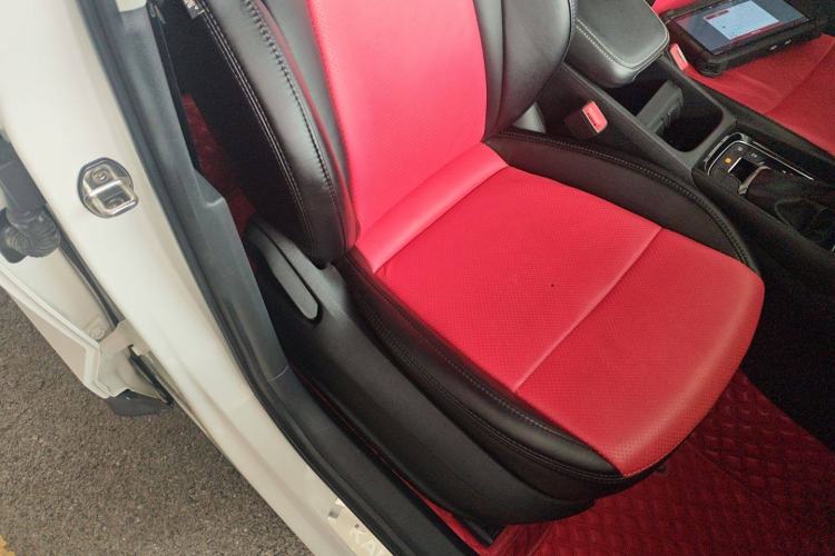 Used Skoda Karoq 2019 TSI280 SmartDrive Luxury Edition China V Standard Right Front Seat