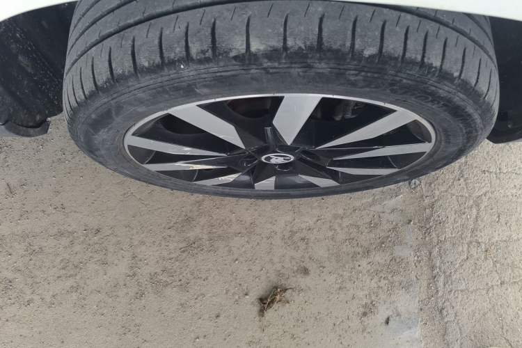 Used Skoda Karoq 2019 TSI280 SmartDrive Luxury Edition China V Standard Right Front Wheel Hub