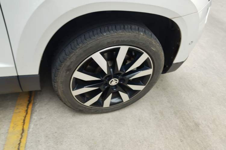 Used Skoda Karoq 2019 TSI280 SmartDrive Luxury Edition China VI standard Right Front Wheel Hub