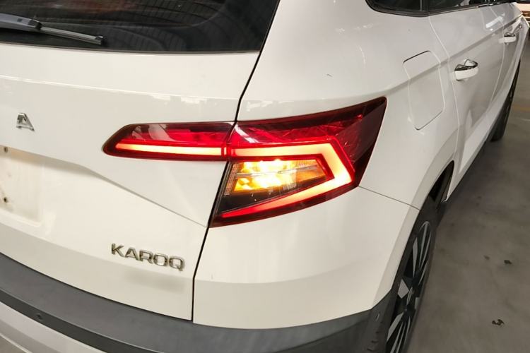 Used Skoda Karoq 2019 TSI280 SmartDrive Luxury Edition China V Standard Right Rear Taillight