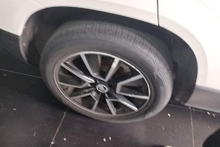 Used Skoda Karoq 2019 TSI280 Smart Drive Elite Edition China V Standard Right Rear Wheel Hub