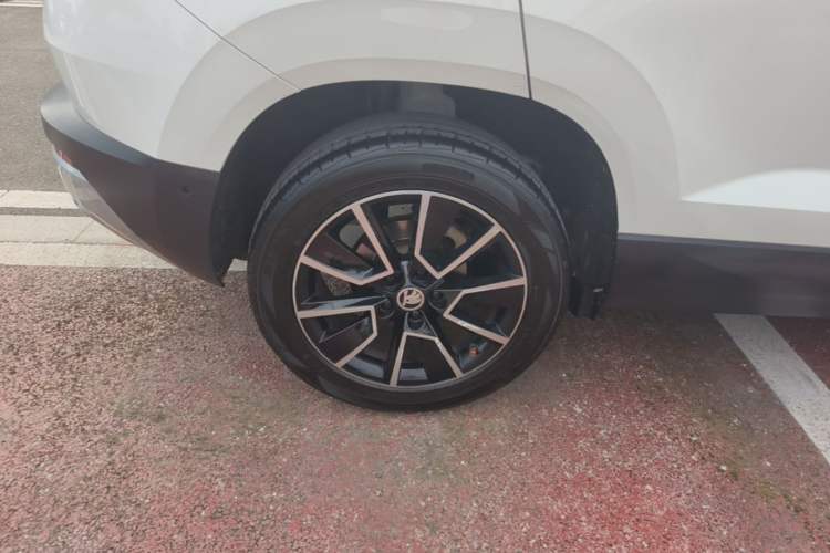 Used Skoda Karoq 2019 TSI280 Smart Drive Elite Edition China V Standard Right Rear Wheel Hub