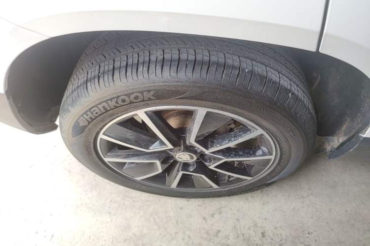 Used Skoda Karoq 2019 TSI280 Smart Drive Elite Edition China V Standard Right Rear Wheel Hub