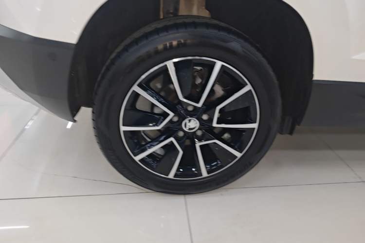 Used Skoda Karoq 2019 TSI280 Smart Drive Elite Edition China V Standard Right Rear Wheel Hub