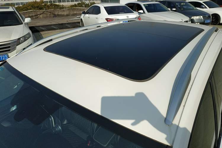 Used Skoda Karoq 2019 TSI280 Smart Drive Deluxe Edition China VI Standard Roof