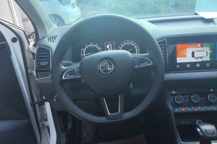 Used Skoda Karoq 2019 TSI280 Smart Drive Deluxe Edition China VI Standard Steering Wheel