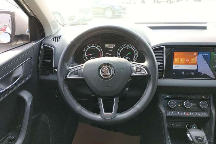 Used Skoda Karoq 2019 TSI280 Smart Drive Deluxe Edition China VI Standard Steering Wheel