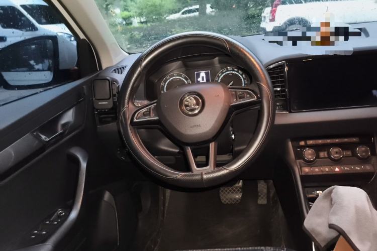 Used Skoda Karoq 2019 TSI280 Smart Drive Deluxe Edition China VI Standard Steering Wheel