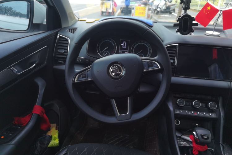 Used Skoda Karoq 2019 TSI280 SmartDrive Luxury Edition China VI standard Steering Wheel