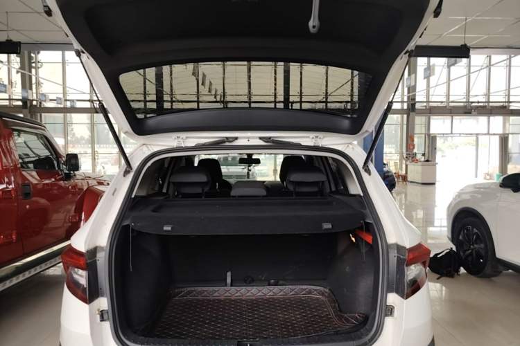 Used Skoda Karoq 2019 TSI280 Comfort Plus Version China VI Standard Trunk