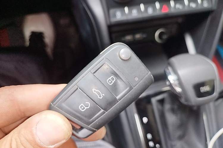 Used Skoda Karoq 2019 TSI280 Smart Drive Deluxe Edition China VI Standard Vehicle Key