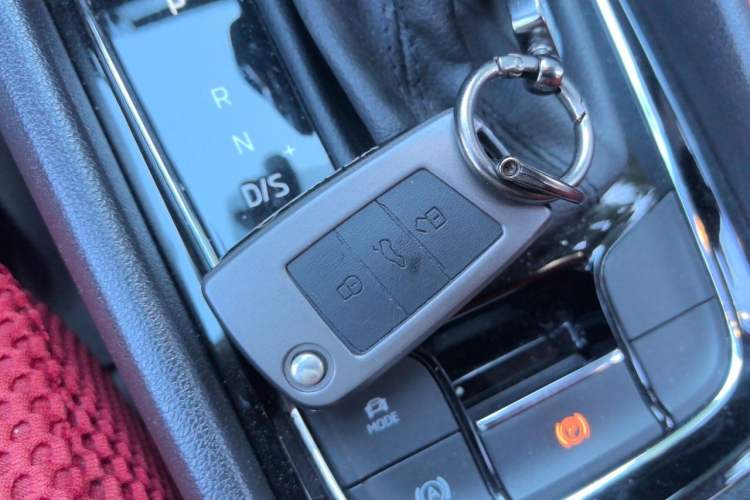 Used Skoda Karoq 2019 TSI280 SmartDrive Luxury Edition China V Standard Vehicle Key
