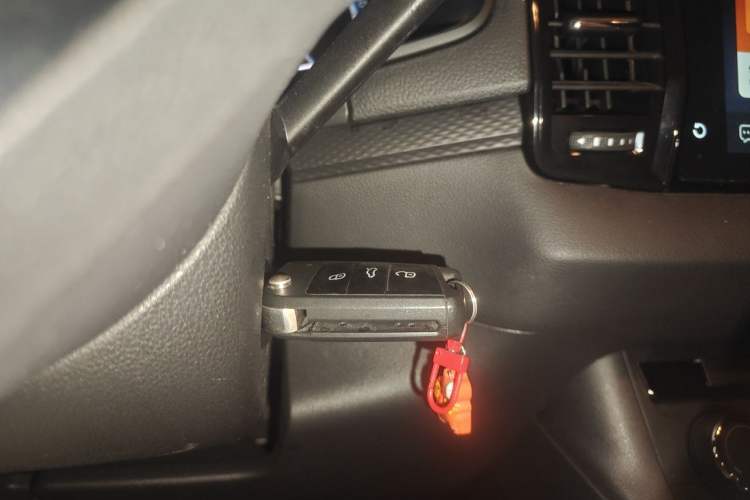 Used Skoda Karoq 2019 TSI280 Comfort Plus Version China VI Standard Vehicle Key
