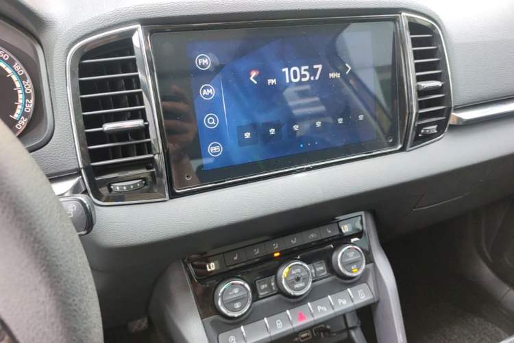 Used Skoda Karoq 2019 TSI280 SmartDrive Luxury Edition China V Standard Audio And AC Panel