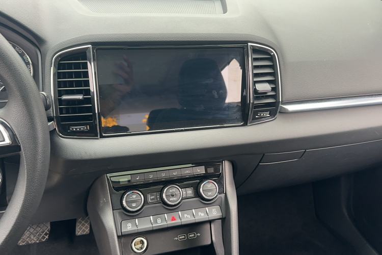 Used Skoda Karoq 2019 TSI280 SmartDrive Luxury Edition China V Standard Audio And AC Panel