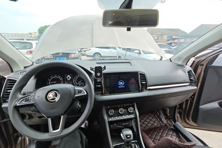 Used Skoda Karoq 2019 TSI280 SmartDrive Luxury Edition China V Standard Center Console