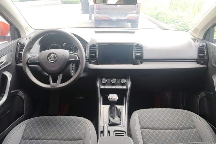Used Skoda Karoq 2019 TSI280 Comfort Plus Version China VI Standard Center Console
