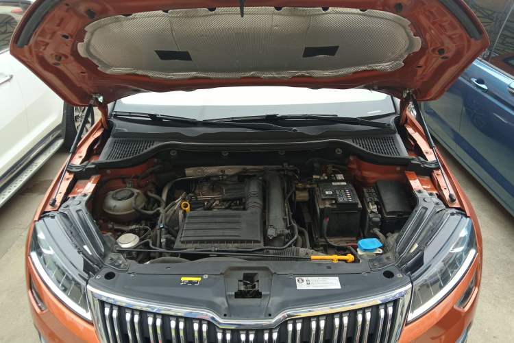 Used Skoda Karoq 2019 TSI280 Smart Drive Deluxe Edition China VI Standard Engine Bay