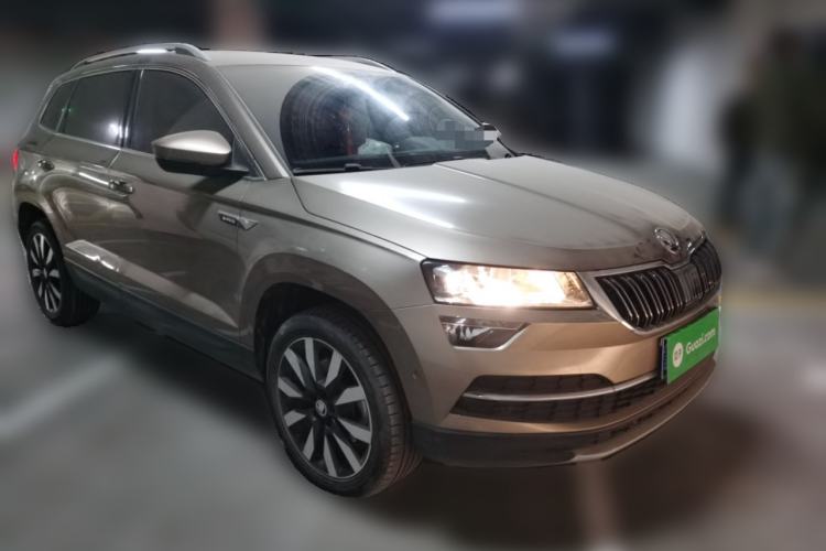 Used Skoda Karoq 2019 TSI280 SmartDrive Luxury Edition China VI standard Front Right 45 Deg