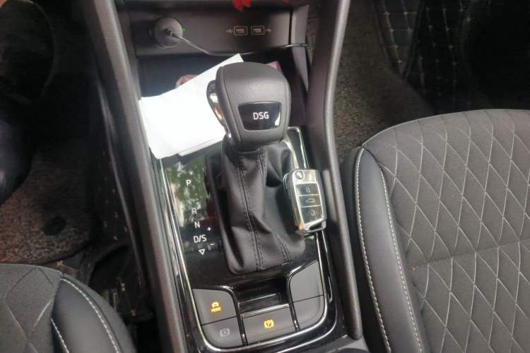 Used Skoda Karoq 2019 TSI280 SmartDrive Luxury Edition China V Standard Gear Lever