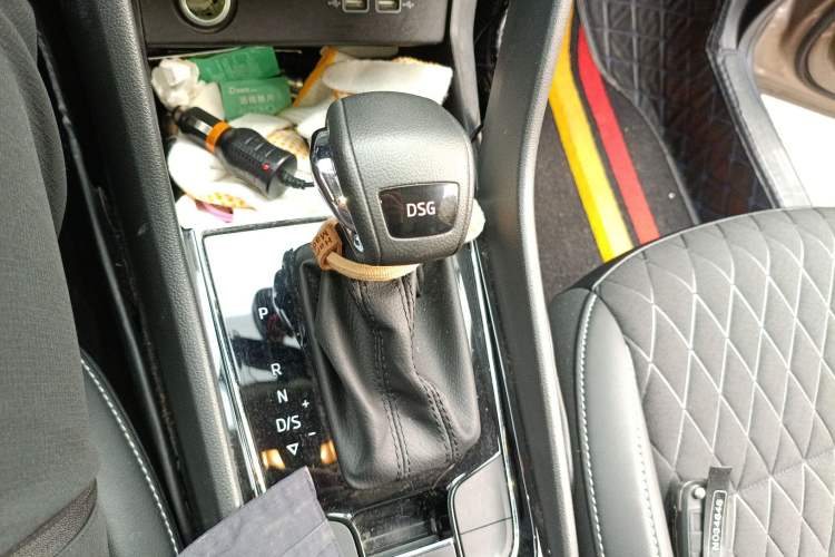 Used Skoda Karoq 2019 TSI280 SmartDrive Luxury Edition China V Standard Gear Lever