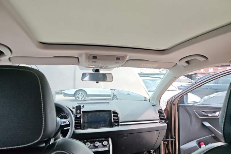 Used Skoda Karoq 2019 TSI280 SmartDrive Luxury Edition China V Standard Headliner