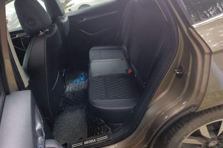 Used Skoda Karoq 2019 TSI280 SmartDrive Luxury Edition China V Standard Left Rear Seat