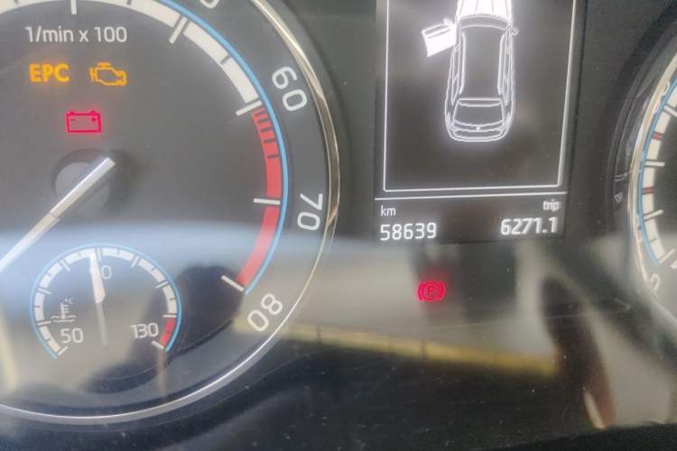 Used Skoda Karoq 2019 TSI280 SmartDrive Luxury Edition China VI standard Odometer Close Up