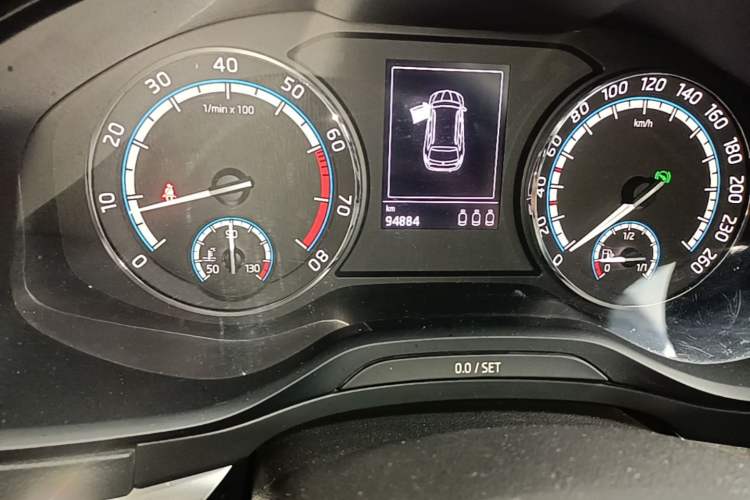 Used Skoda Karoq 2019 TSI280 SmartDrive Luxury Edition China V Standard Odometer Close Up