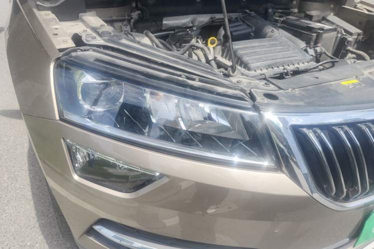 Used Skoda Karoq 2019 TSI280 SmartDrive Luxury Edition China VI standard Right Front Headlight