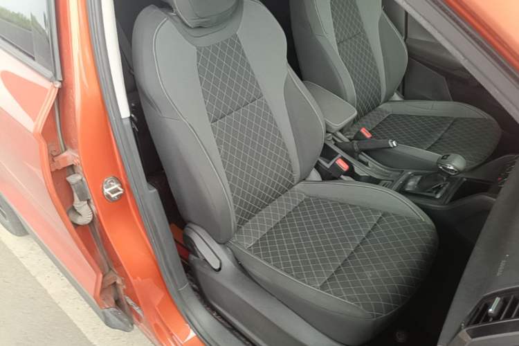 Used Skoda Karoq 2019 TSI280 Comfort Plus Version China VI Standard Right Front Seat