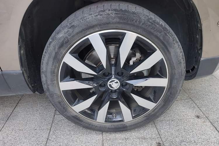 Used Skoda Karoq 2019 TSI280 SmartDrive Luxury Edition China V Standard Right Front Wheel Hub