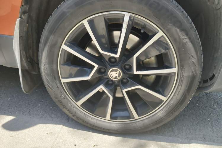 Used Skoda Karoq 2019 TSI280 Smart Drive Elite Edition China V Standard Right Front Wheel Hub