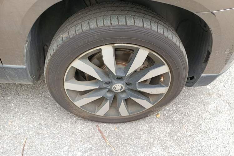 Used Skoda Karoq 2019 TSI280 SmartDrive Luxury Edition China V Standard Right Front Wheel Hub