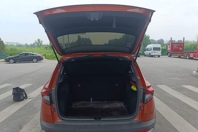 Used Skoda Karoq 2019 TSI280 Comfort Plus Version China VI Standard Trunk