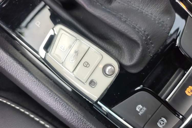Used Skoda Karoq 2019 TSI280 SmartDrive Luxury Edition China V Standard Vehicle Key