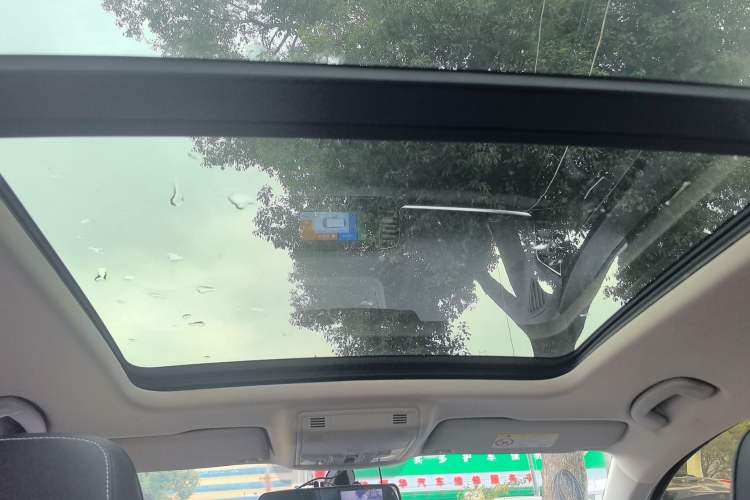 Used Skoda Karoq 2020 TSI280 Luxury Smart Edition China VI Standard Headliner