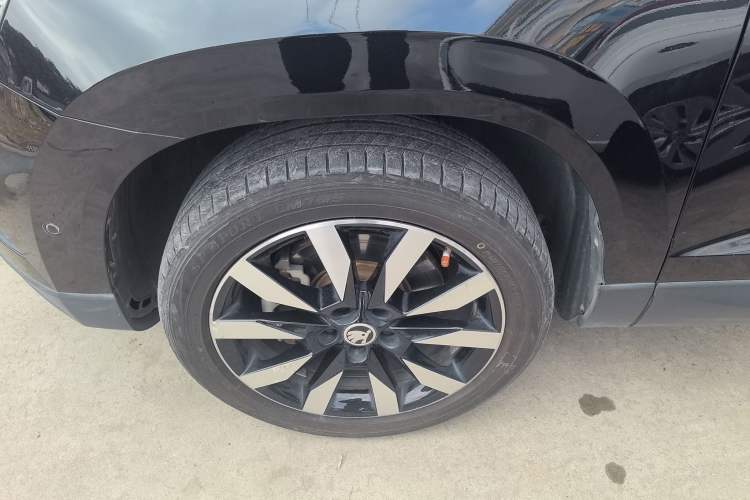 Used Skoda Karoq 2020 TSI280 Luxury Smart Edition China VI Standard Left Front Wheel Hub