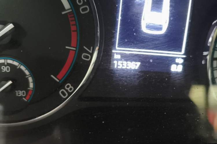 Used Skoda Karoq 2020 TSI280 Luxury Smart Edition China VI Standard Odometer Close Up