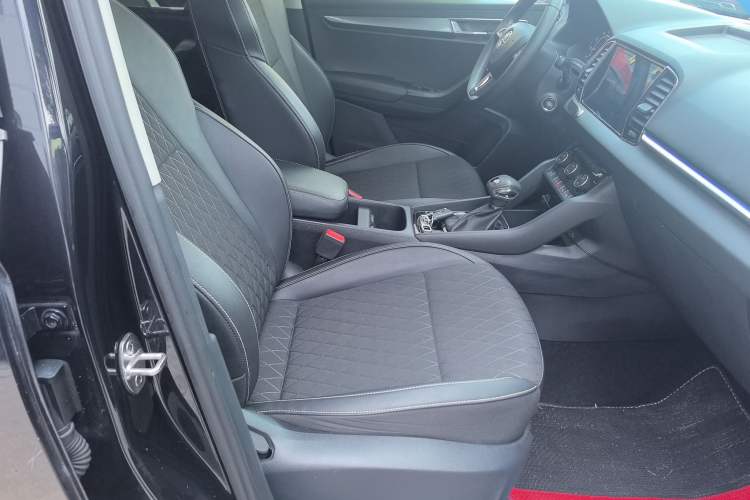 Used Skoda Karoq 2020 TSI280 Luxury Smart Edition China VI Standard Right Front Seat